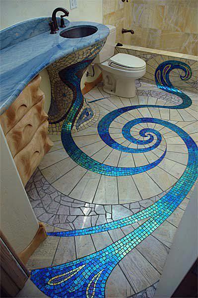 蓝旋瓷砖浴室