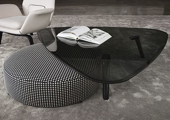 Coffee table / conte...