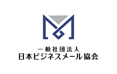 聚沙离多采集到80款精美的日本标志设计作品