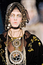 John Galliano Fall 2009 Ready-to-Wear Fashion Show : See the complete John Galliano Fall 2009 Ready-to-Wear collection.