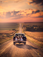 Photographer Takes Magical Photos Of Kids And Animals In The American Midwest