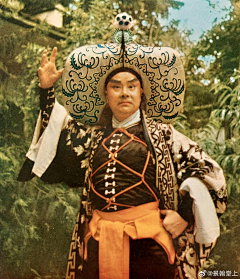鱼子酱健将采集到服饰