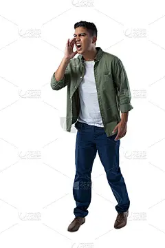男人在白色背景下喊叫