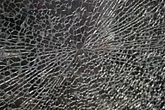 破碎的玻璃
