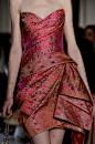 ﹣ ℒℴѵℯ ﹣、Stunning Dress、美的手工。如此精致。 #服饰服装制作细节# #唯美霓裳# #时尚# #优雅# #印度风# @予心木子 NYFW Spring 2013 rtw 