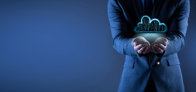 商务创意人物局部云服务云计算图标互联网光效发光光线手势捧着西装