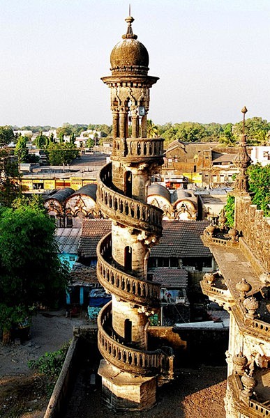 Spiral staircase in ...