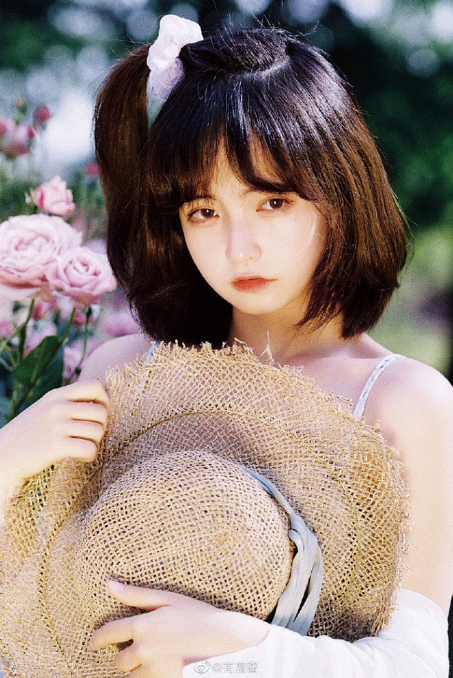#最美时光遇见你#
《 ℛℴ ℯ . 》...