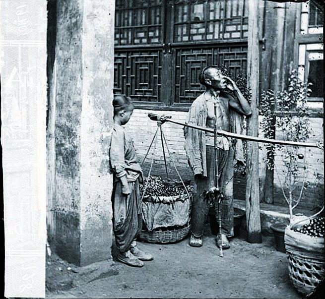 北京卖水果的商贩(1871-1872年，...
