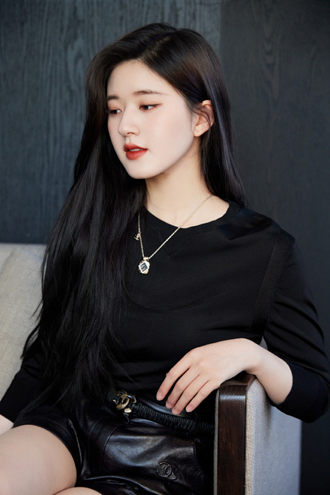 赵露思
#赵露思直播截图#