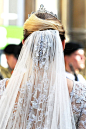 婚礼装束，头纱的魔力不可否认 - 局部采用蕾丝蝴蝶，创意 、 #优雅# #时尚# #礼服#