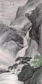 陶冷月山水精品50幅，月色撩人！_视频_技巧_传统 : 其绘画的特点是在承传中国传统文人笔墨的基础上，又融入西画的明暗和透视技巧。 为了有别于日光下的山水画，陶冷月画月色朦胧中的景物时，参照张僧繇、杨升的"没骨"法，吸取水彩画中干画法等技巧，逐层着色，采用勾、…