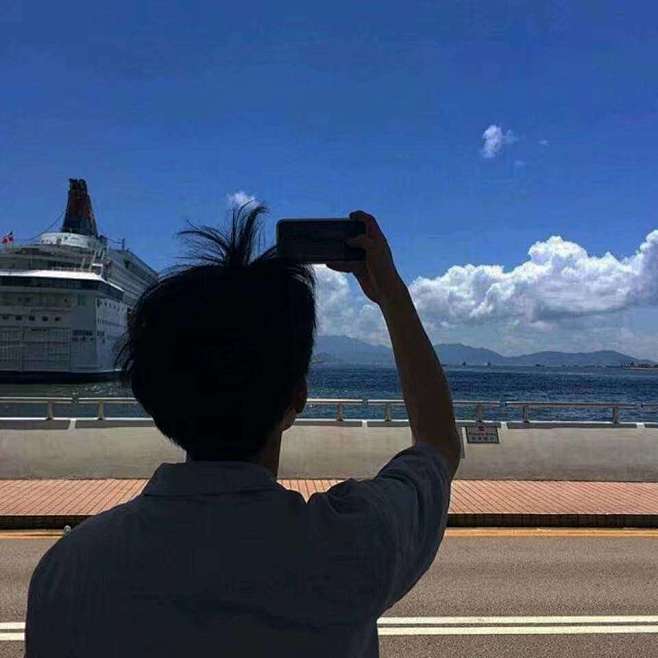 “孑然弹铗 划天地开阖<br/>邂逅过的...