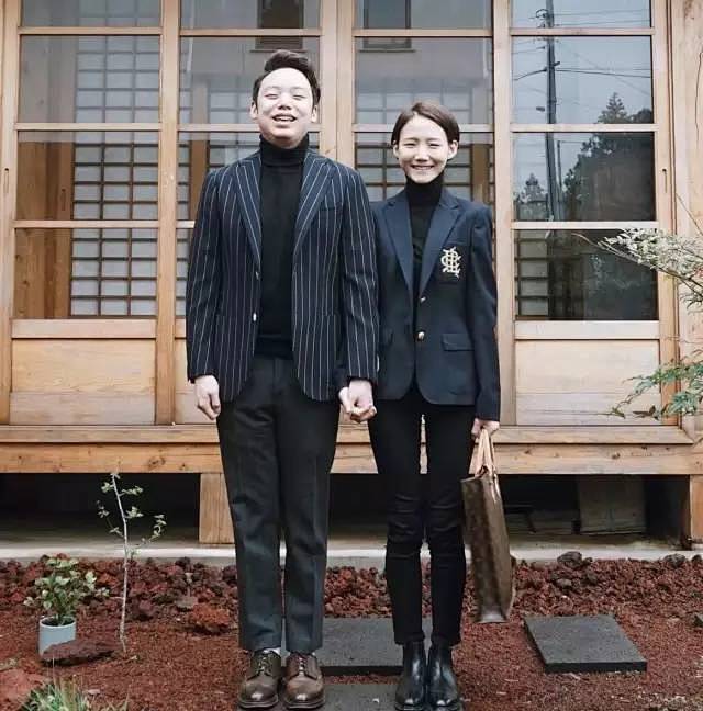 爆红网络的韩国夫妻，仅仅是因为穿搭默契？