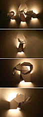 Designed by Veronica Posada Via Zeutch 形式感很强的夜灯。折纸…+加意