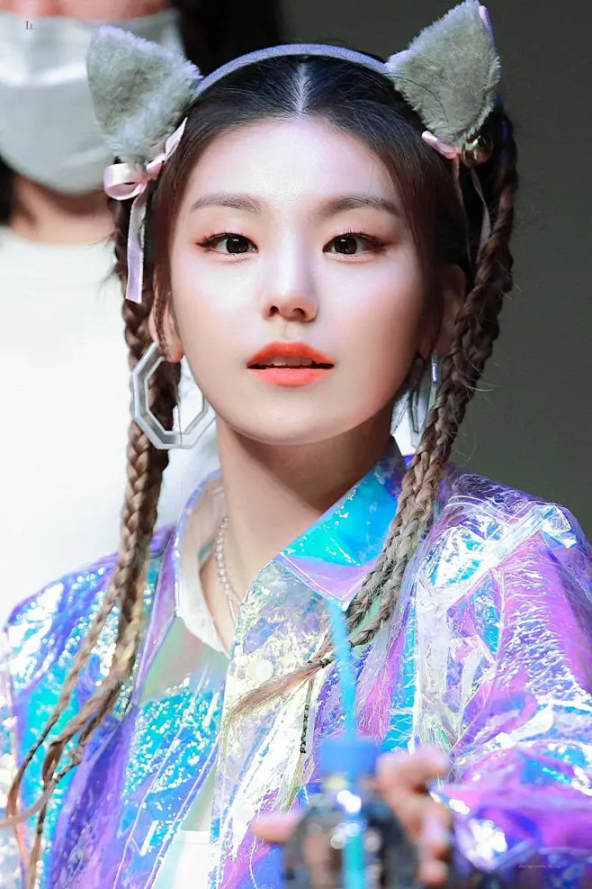 ITZY 黄礼志-花瓣网