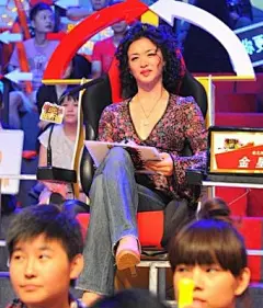变性艺人辛酸往事手术过程曝光_星妆容_