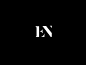 En