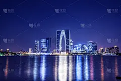 中国苏州现代城市建筑夜景