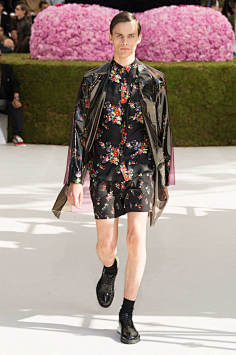 comjohn galliano fall 2010 menswear fashion show.