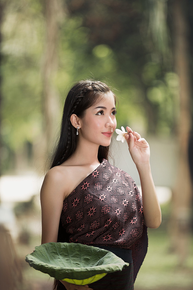 老挝美女jpg8001200