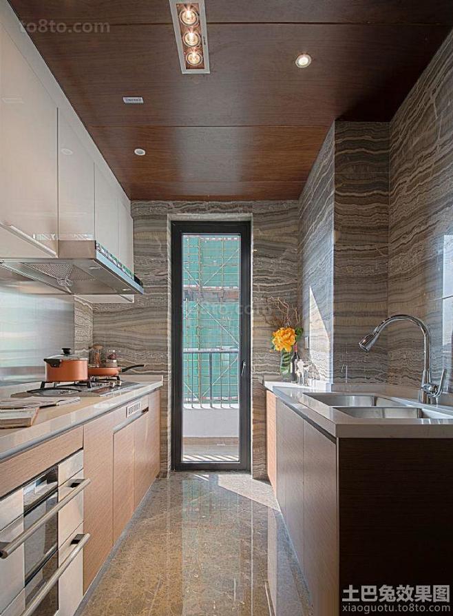 现代美式家装狭长厨房装修效果图