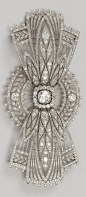 [cp]珠宝｜维多利亚时期，仿文艺复兴风格的珠宝。