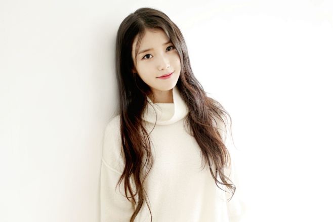 IU