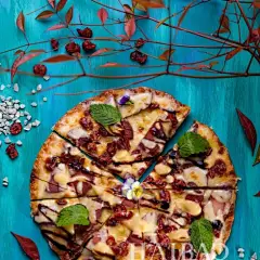 花厨 (Tomacado) 餐厅：花厨蔓越莓水果披萨