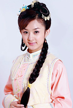 com《还珠格格》清纯的范冰冰金锁 ~ #影视经典剧照# #倾城色# #古装