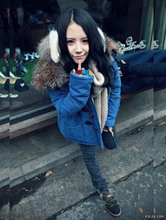 醋坛妇采集到短发美女