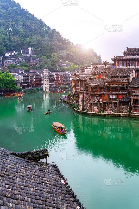 花瓣网 - 灵感之源，花瓣之间（创意图片大全、设计灵感图库、高清图片素材）
