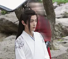 #肖战时影# xz #肖战玉骨遥#
肖战魏无羡高清壁纸合集

好喜欢肖战演绎的魏无羡，高颜值赏心悦目，人物饱满有层次感。每一个时期的魏无羡眼神变化也拿捏得很好！肖战演技真的好！期待新剧玉骨遥，期待肖战时影。@X玖少年团肖战DAYTOY ​​​​