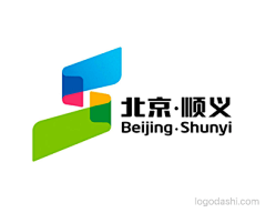 长草的脑袋采集到九色果logo设计