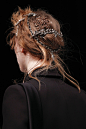 头饰细节 ｜ Alexander McQueen 2016 ​​​​