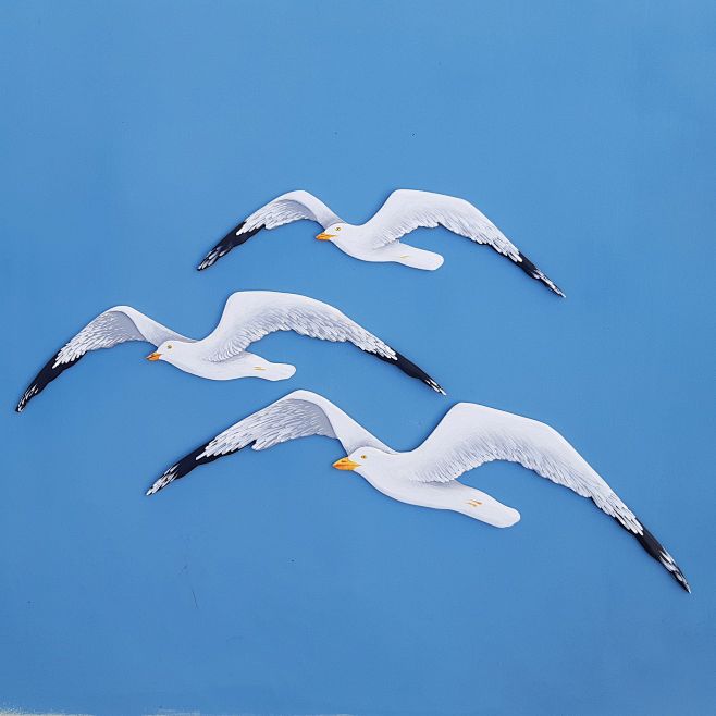 Dreamy flock of seag...
