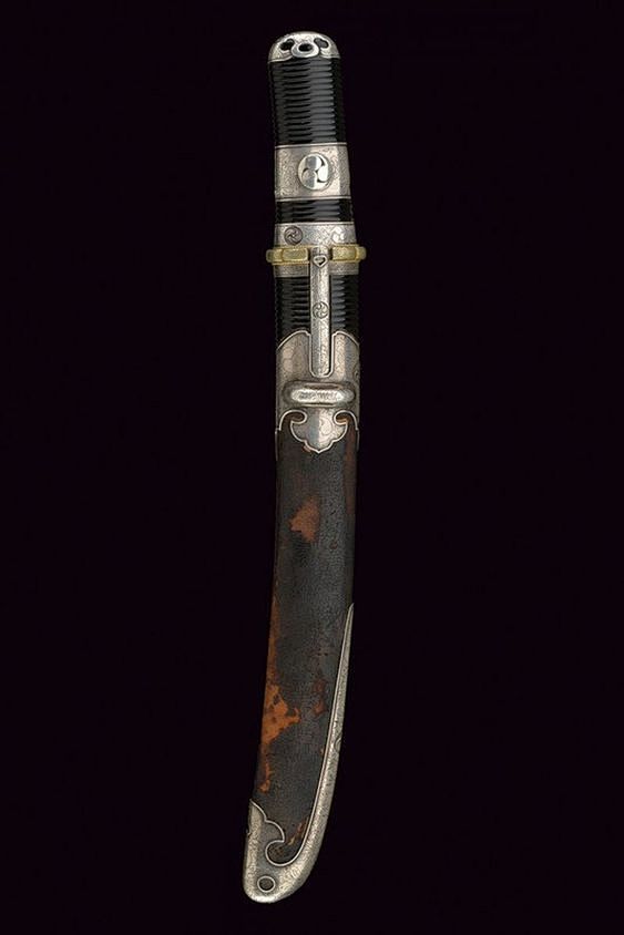 A beautiful tanto wi...