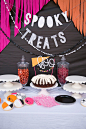 BRIGHT AND COLORFUL HALLOWEEN PARTY IDEAS - Tell Love and Party : want to throw a spunky bright and colorful Halloween party?? Learn how to put it all together and some fun DIY's to help you do it.