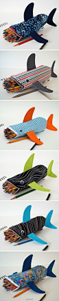 有趣的鲨鱼笔袋，我最欣赏它的设计是把拉链装在鲨鱼的嘴部，真的好像它的牙齿哦！！