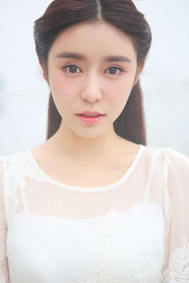 90后少女付蓉儿最新写真曝光_网易娱乐1