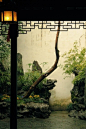 “ 净几明窗，一轴画，一囊琴，一只鹤，一瓯茶，一炉香，一部法帖；小园香径，几丛花，几群鸟，几区亭，几拳石，几池水，几片闲云 … ”