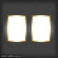 两个空的框架在墙上
Two empty frames on a wall