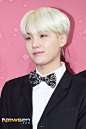 #闵玧其清冷卓越##闵玧其hit制作人# 
【新闻图】171202 Melon Music Awards红毯
【MMA热门趋势赏教程】O网页链接
【闵玧其 闵pd】 f闵玧其 闵pd
【闵玧其 作曲】 f微博搜索 - 闵玧其 作曲
【超话签到】#闵玧其  
（cr.newsen.com 饭拍禁止二改商用 转载请注明出处） ​  ​​​​...展开全文c