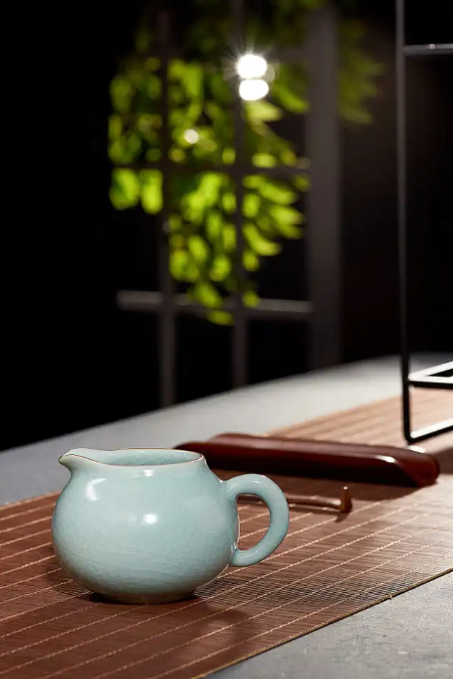 汝窑、汝瓷，茶器茶道拍摄 @美工资源-花瓣网