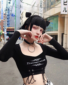 要吃香菜的帅哥采集到人设
