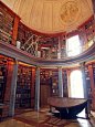 匈牙利潘农豪尔玛修道院图书馆