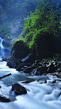 Beautiful Taiwan Forest Waterfalls iPhone 5s wallpaper【台湾森林瀑布】