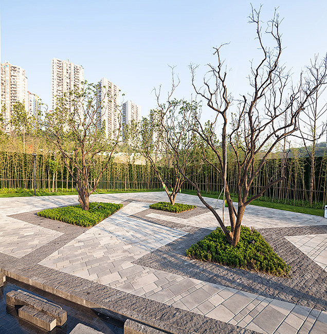 此次的景观设计项目凤鸣山公园位于重庆市沙...