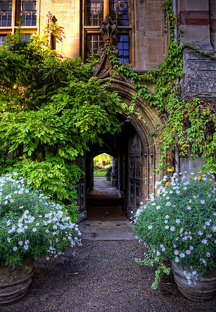 Portal, Oxford, Engl...