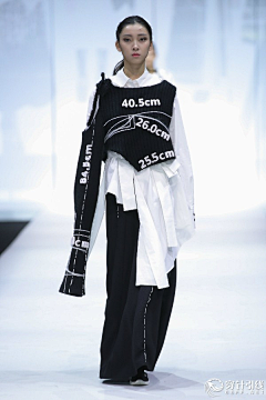 廖彬幸采集到服装毕业设计作品欣赏